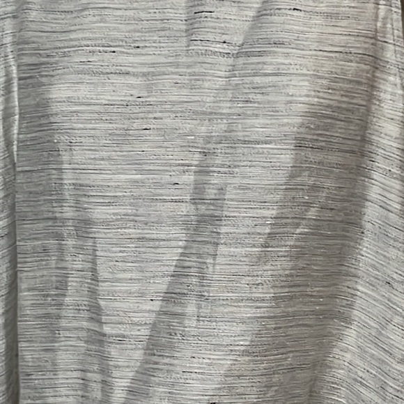 Lord and Taylor. Gray layered top. 424 Fifth. Medium. Button at back. - Picture 2 of 6